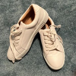 Steve Madden Fashion Sneaker in White